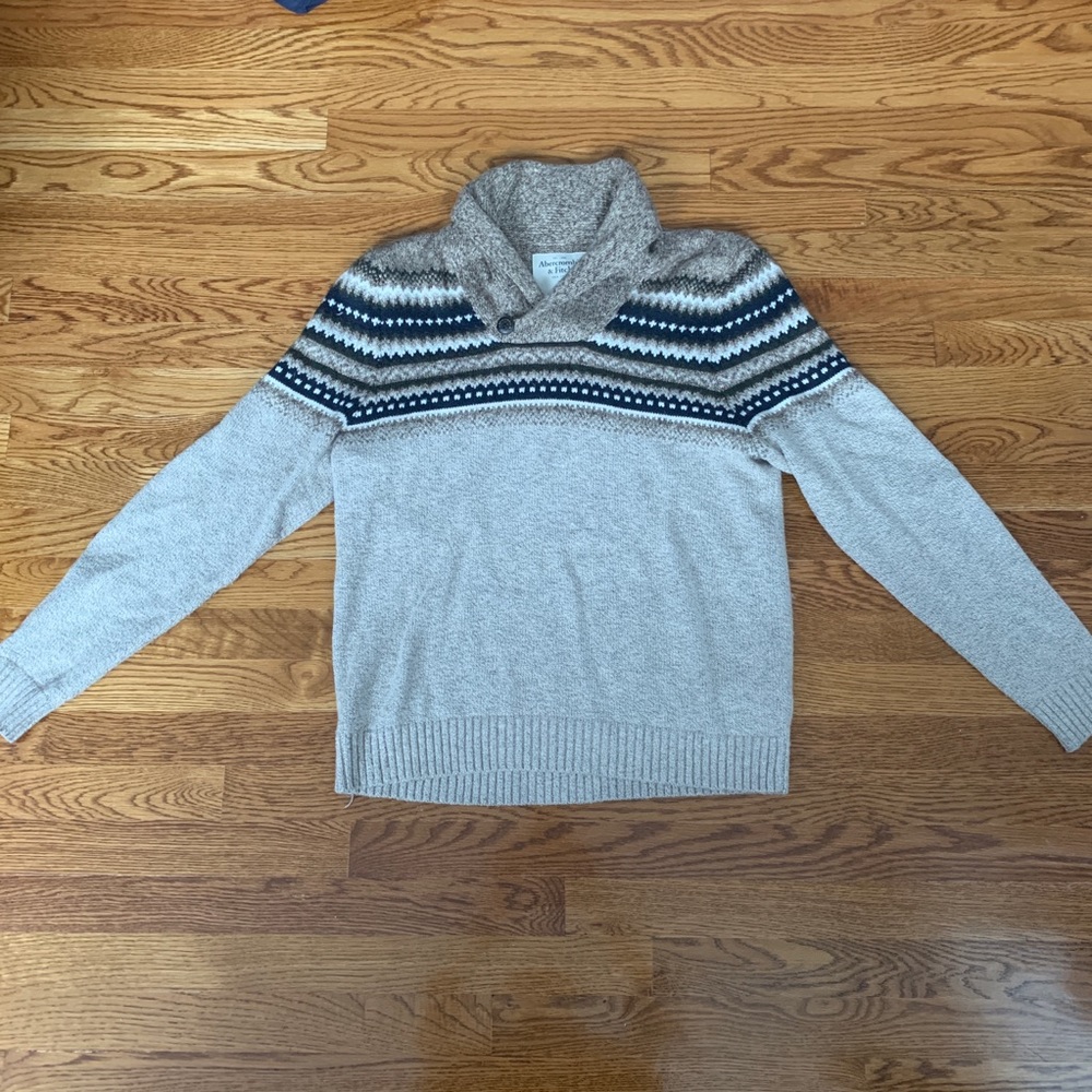 Large Abercrombie & Fitch Sweater